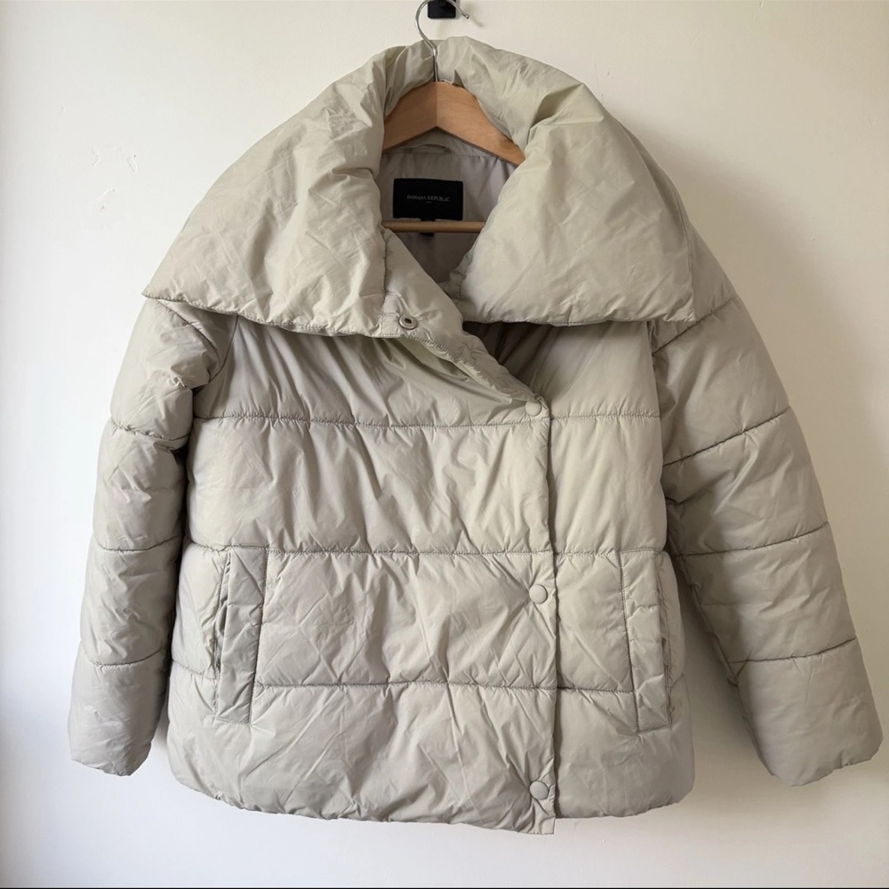 Banana Republic Women’s XXS Short Funnel Neck Duvet Puffer Jacket Coat Cozy